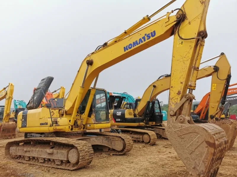 Gebrauchter Komatsu PC220 Raupenbagger zu verkaufen – Hochwertige Baumaschinen