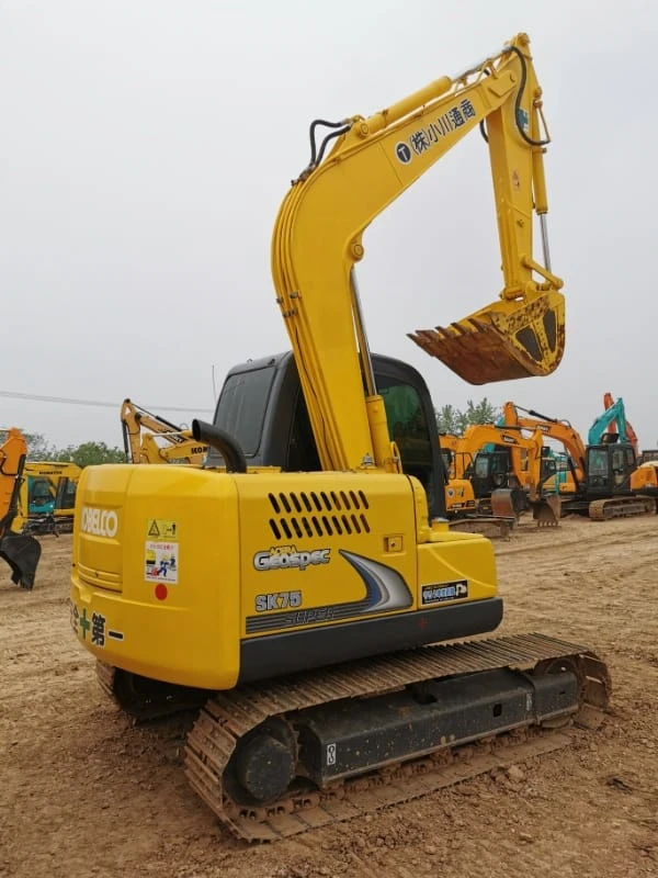 Pelle Kobelco SK75 d'occasion de 7,5 tonnes de haute qualité à vendre