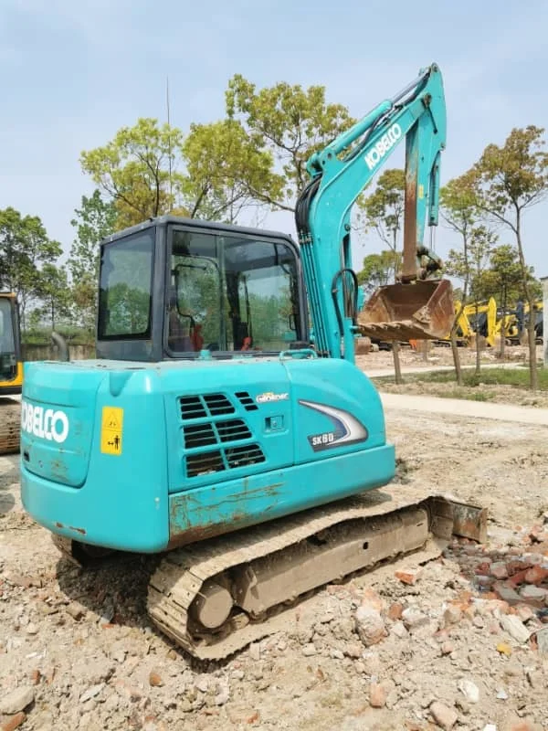 Pelle sur chenilles Kobelco SK75 d'occasion à vendre – 99%, état des machines de terrassement