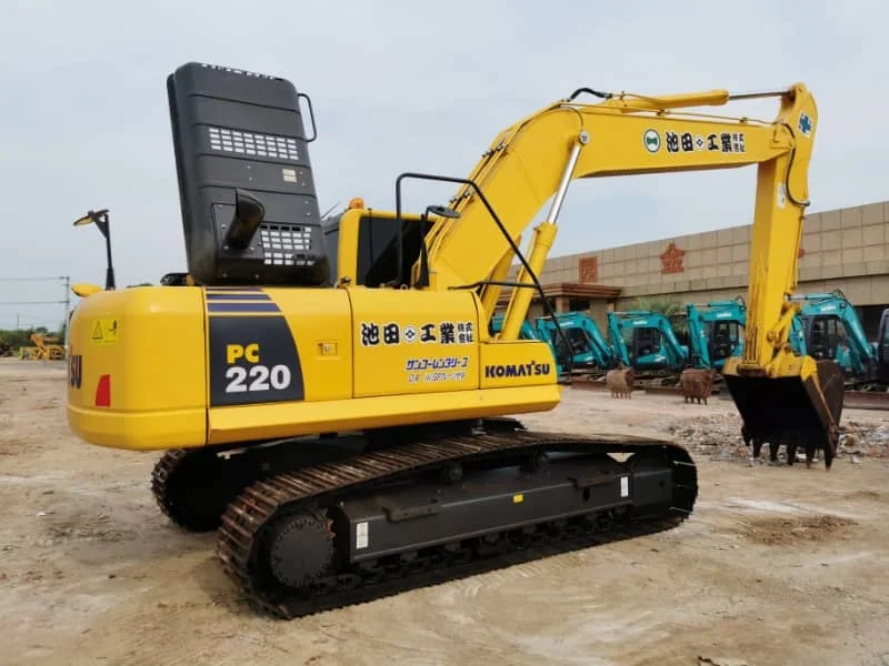 Gebrauchter, leistungsstarker und benutzerfreundlicher Hydraulikbagger Komatsu PC220
