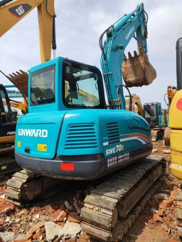 Affordable Sunward 70E Crawler Excavator in Excellent Condition