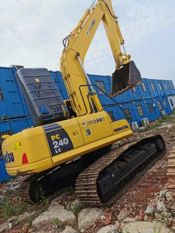 Komatsu PC240 Medium Hydraulic Crawler Excavator – Easy to Operate, High Performance