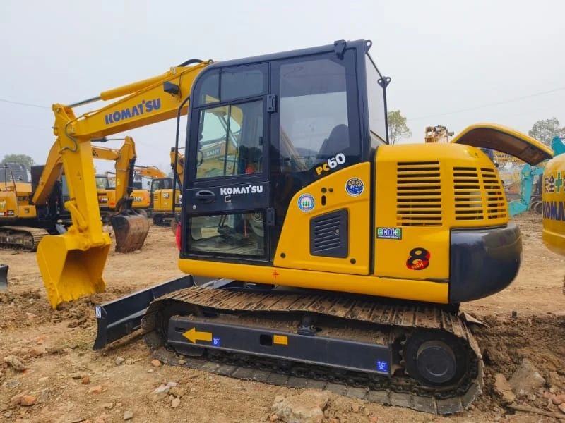 Used Komatsu PC60 6-Ton Crawler Excavator for Sale